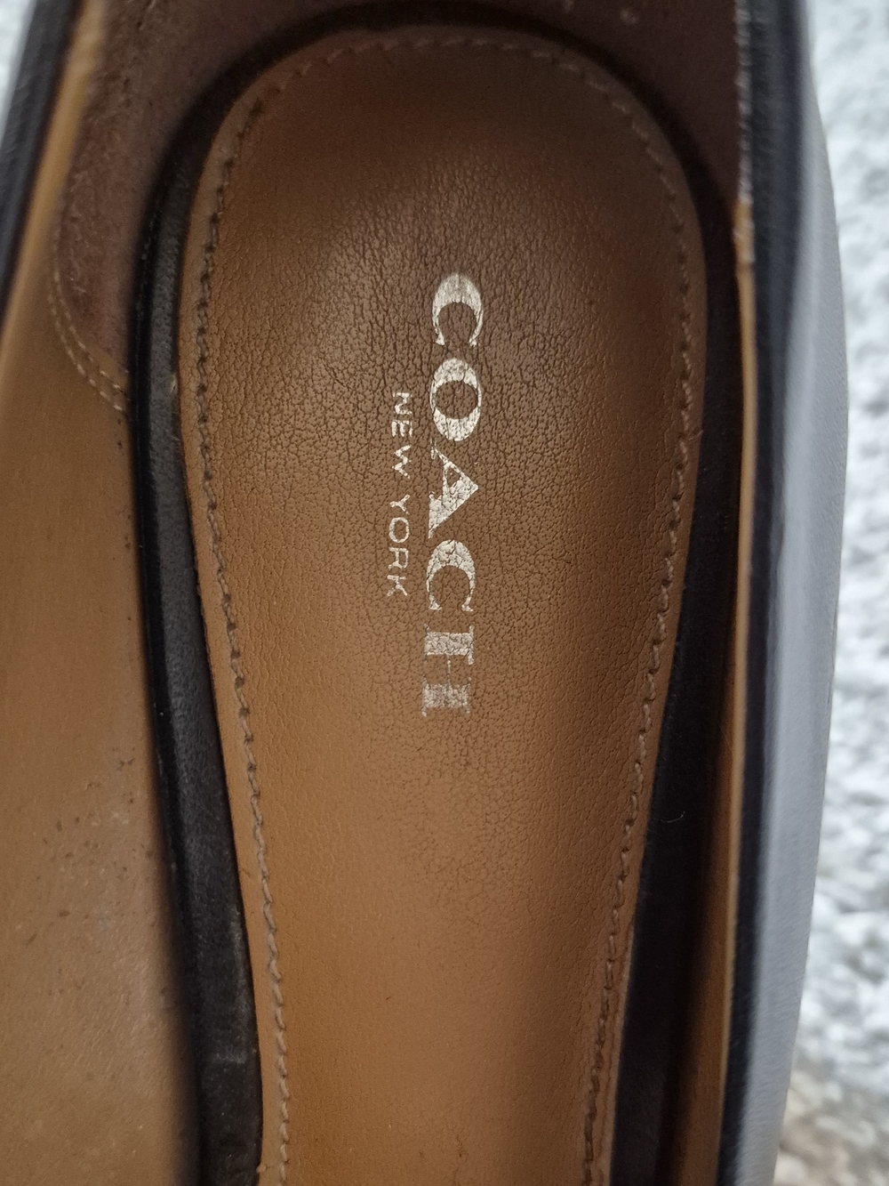 COACH Black Leather Loafer with Silver Plaque 7.5B - Picture 9 of 9